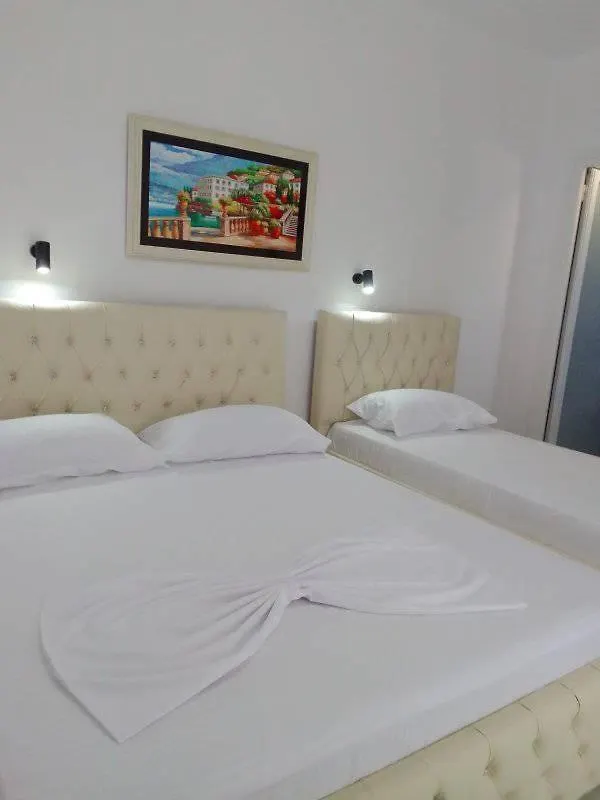 Vila Hergi Sarande Apartment