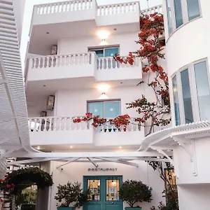 4* Hotel Harmony