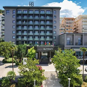 Butrinti & ساراندا