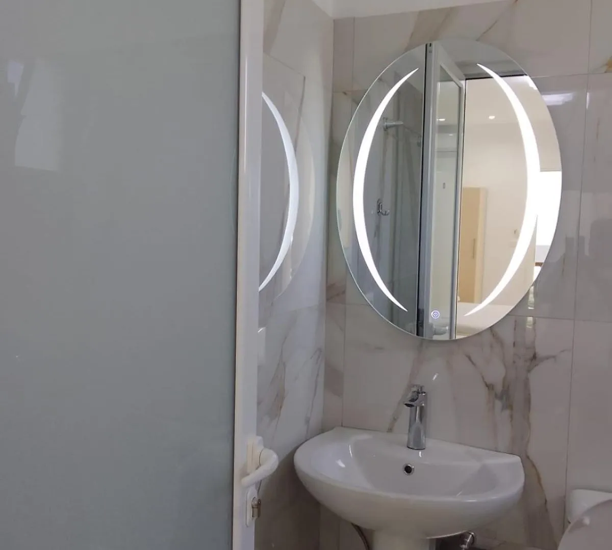 Vila Hergi Sarande Apartment